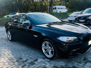 BMW 5 Series foto 2