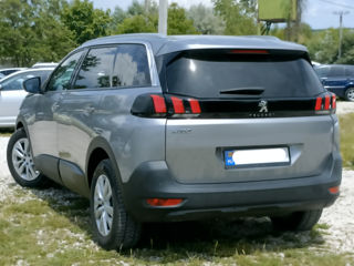 Peugeot 5008 foto 4