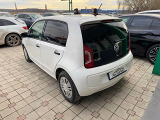 Volkswagen up! foto 5