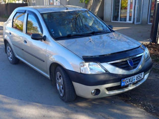 Dacia Logan foto 2