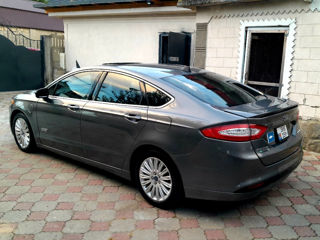 Ford Fusion foto 7