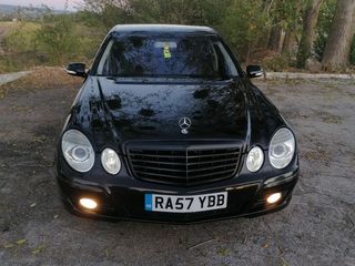 Mercedes E Class foto 2