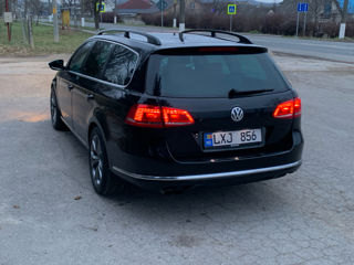 Volkswagen Passat foto 4