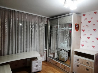 Apartament cu 4 camere, 90 m², Sculeni, Chișinău foto 3