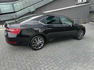 Skoda Superb foto 3