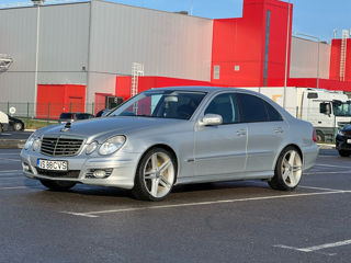 Mercedes E-Class foto 2