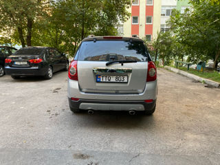 Chevrolet Captiva foto 2