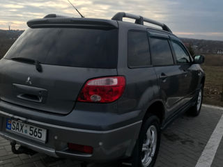 Mitsubishi Outlander foto 7