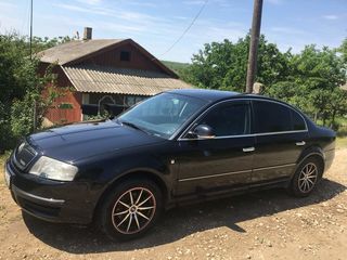 Skoda Superb foto 1