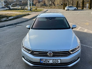 Volkswagen Passat foto 3