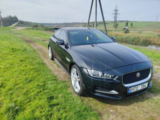 Jaguar XE foto 3