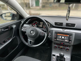 Volkswagen Passat foto 9