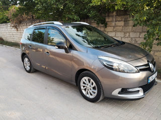 Renault Grand Scenic foto 2