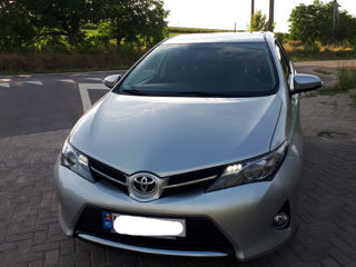 Toyota Auris foto 1