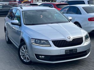 Skoda Octavia foto 4