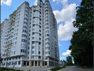 Apartament cu 3 camere, 83 m², Botanica, Chișinău