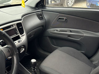 KIA Rio foto 9