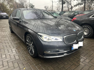 BMW 7 Series foto 8