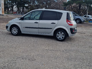 Renault Grand Scenic foto 3