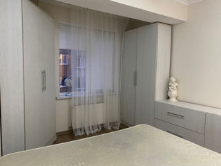 Apartament cu 3 camere, 80 m², Buiucani, Chișinău foto 3