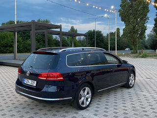 Volkswagen Passat foto 2