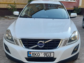 Volvo XC60 foto 1