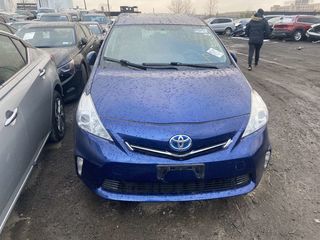 Toyota Prius plus +, V . Тойота Приус плюс +, V.