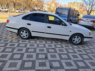 Toyota Carina foto 4