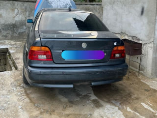 BMW 5 Series foto 3