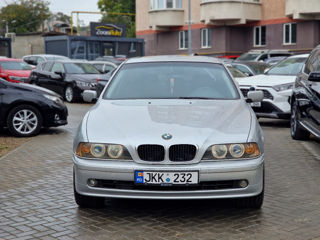 BMW 5 Series foto 2