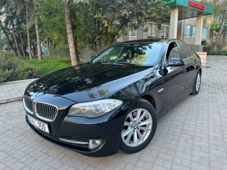 BMW 5 Series foto 5