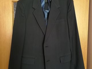 Мужской темно-синий шерстяной костюм-тройка, новый, размер 54, рост-182см, в талии 96см -420л.Италья foto 1