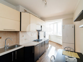 Apartament cu 3 camere, 100 m², Centru, Chișinău foto 4