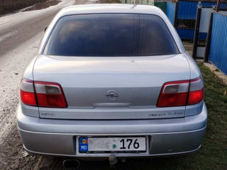 Opel Omega foto 4