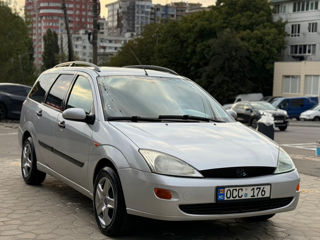 Ford Fiesta foto 3