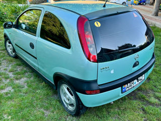 Opel Corsa foto 9