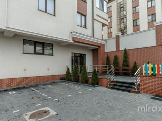 Apartament cu 3 camere, 97 m², Durlești, Chișinău foto 4