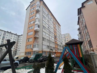 Apartament cu 3 camere, 164 m², Durlești, Chișinău foto 2