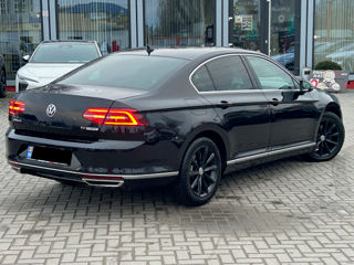 Volkswagen Passat foto 4