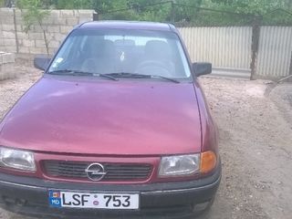 Opel Astra foto 2