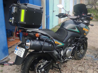 Suzuki V-Strom foto 4