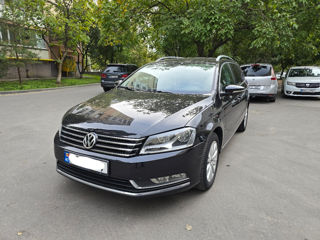 Volkswagen Passat foto 2