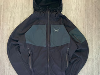 ARC'TERYX Windbreaker