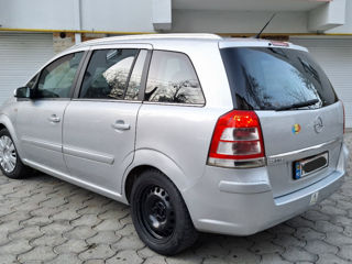 Opel Zafira foto 4