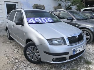 Skoda Fabia foto 1