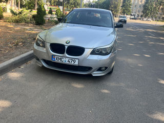 BMW 5 Series foto 4