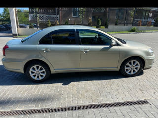 Toyota Avensis foto 5