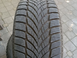 225 55 16, Goodyear iarnă ca noi 8mm