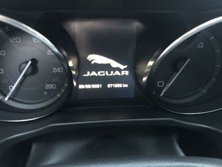 Jaguar XE foto 9