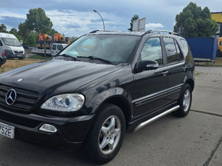 Mercedes M-Class фото 0